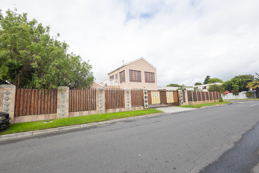 3 Bedroom Property for Sale in Parklands Western Cape